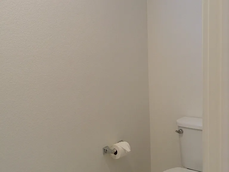 413 Wayland Loop — Photo 28