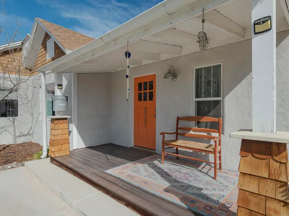 1221 8th St NW, Albuquerque, NM 87102