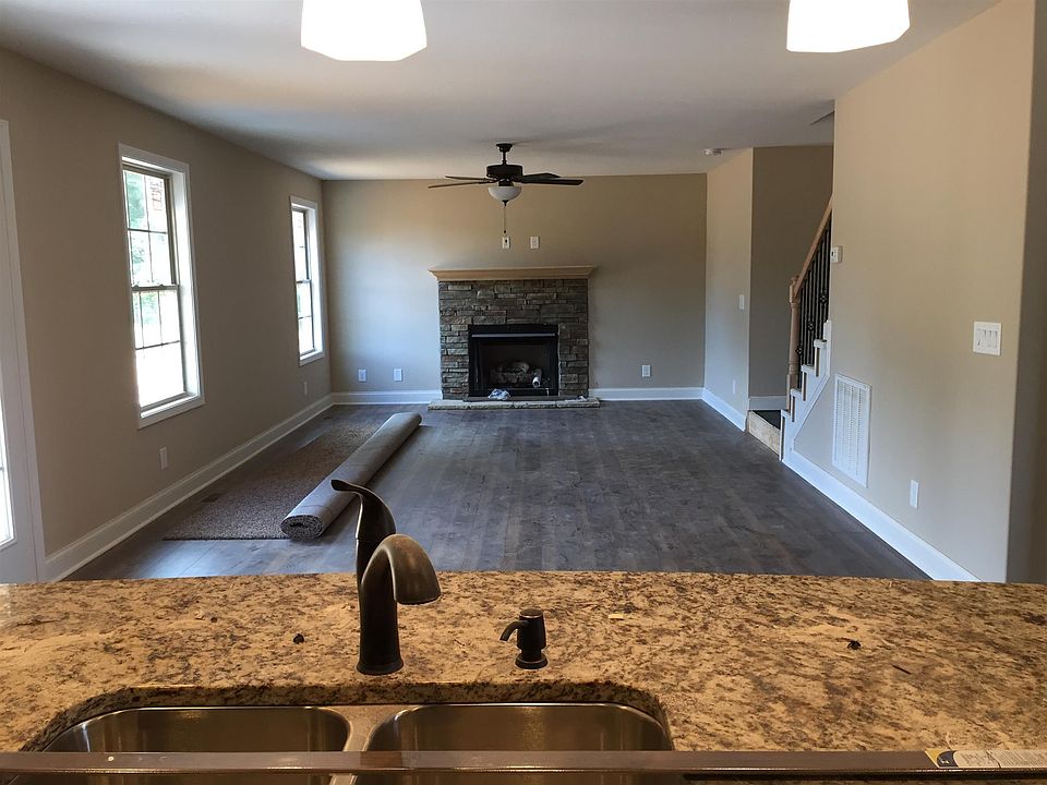2nd image of 112 Sycamore Hl Lot 56