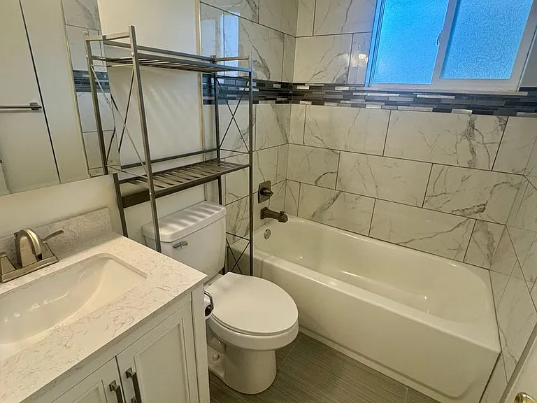 2625 N Chestnut St — Photo 17