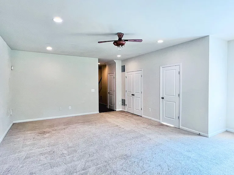 37 Rapidan Dr — Photo 21