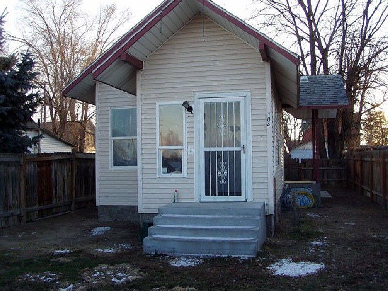 1st image of 104 Blaine St