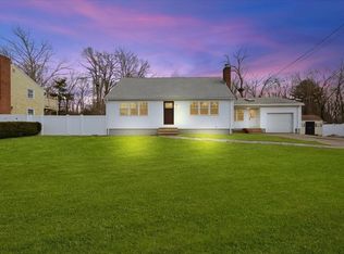 11 Wildwood Ave, Taunton, MA 02780