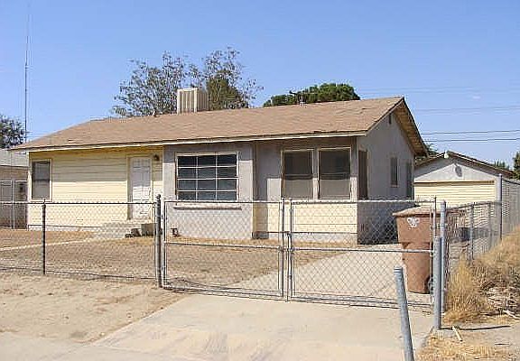 2nd image of 1001 Casa Grande St