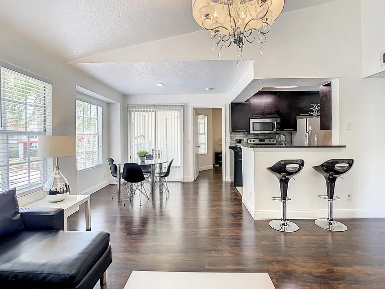 11532 Westwood Blvd #828 — Photo 3