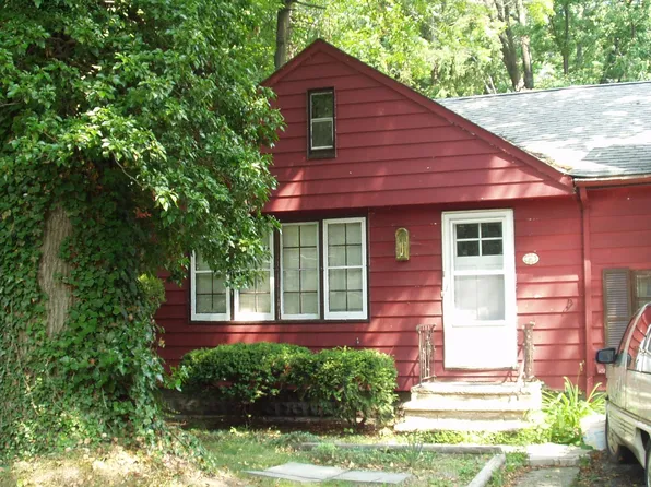 83 E Shore Blvd, Eastlake, OH 44095