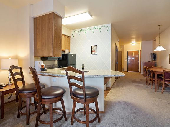 4th image of 111 Center St #112