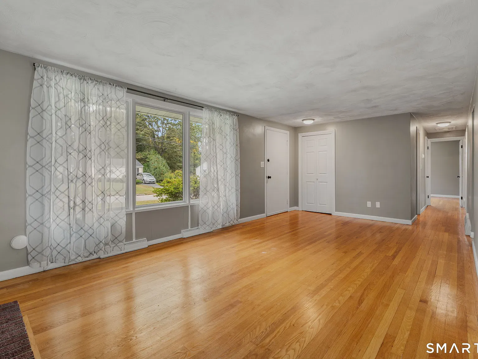 3 bed, 1.0 bath, 1496 sqft, $2,800 — Photo 4