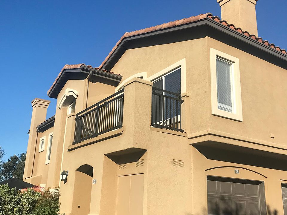 1st image of 25 Lucente Ln