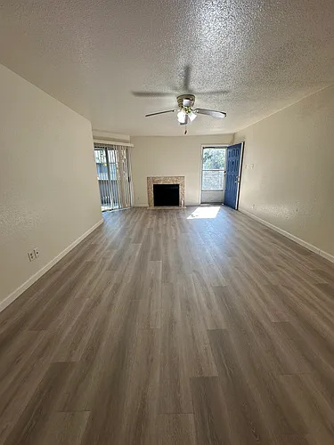 9700 Leawood Blvd Photo 1