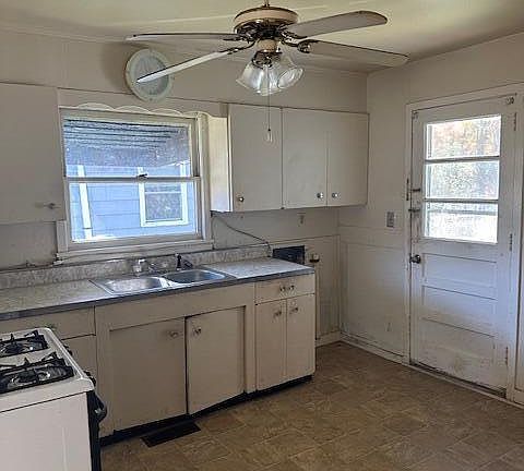 3rd image of 2316 Eagle Dr