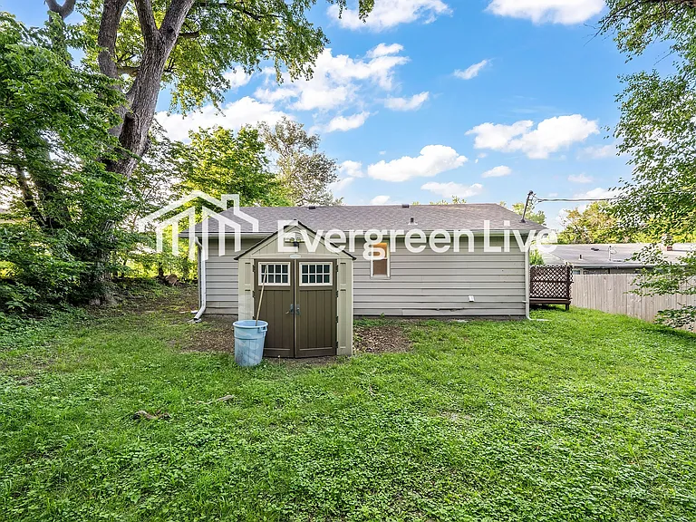 8833 Grant St — Photo 6