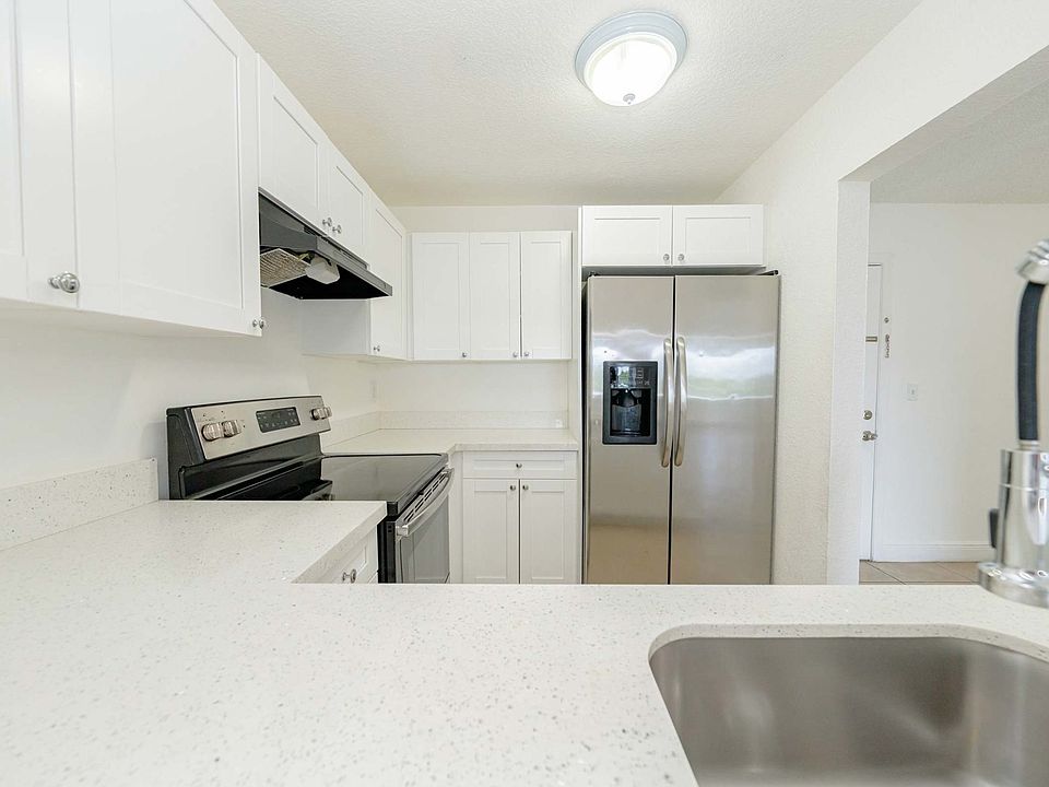 1st image of 1095 W 77th St APT 201