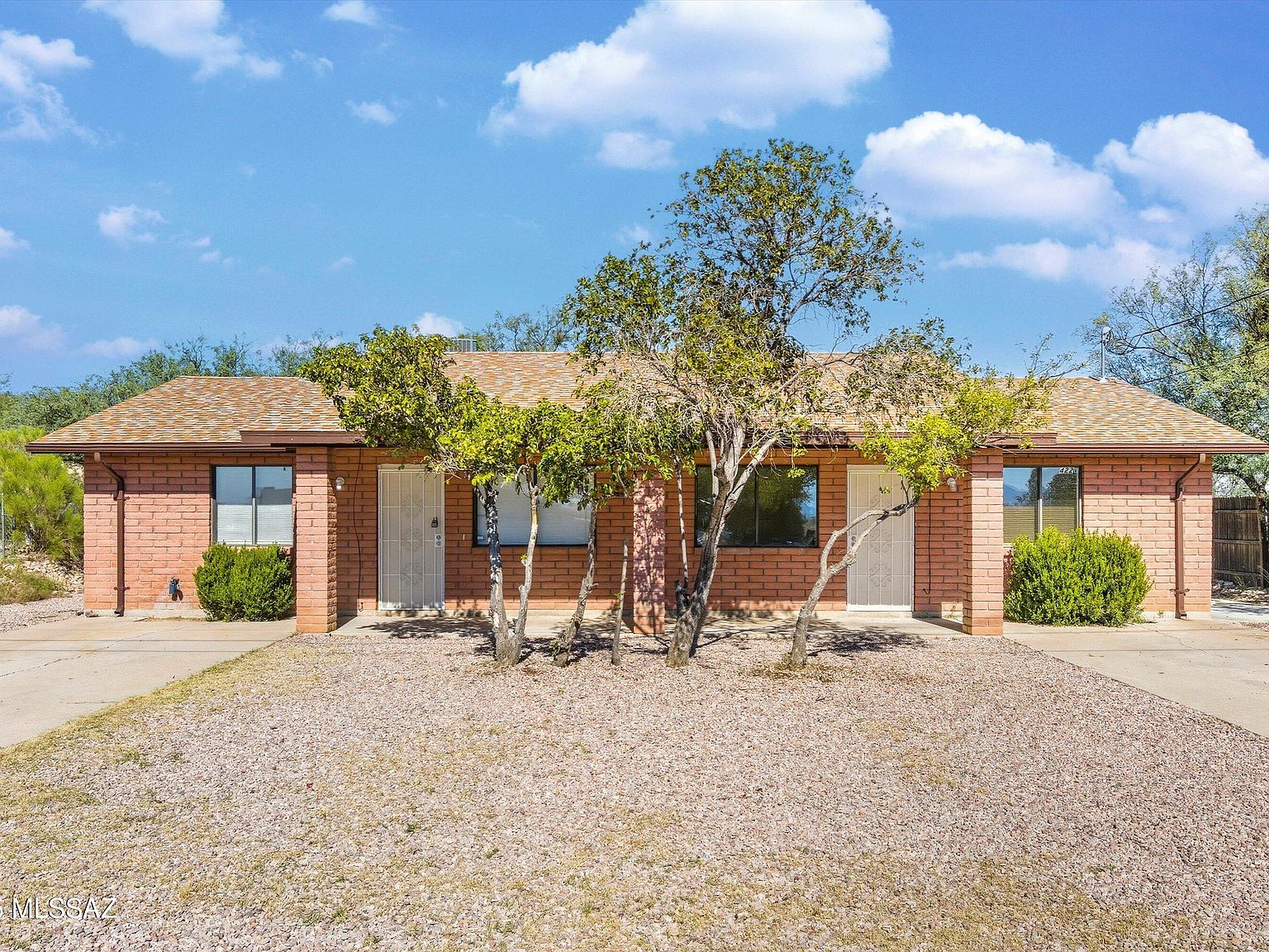 422 Via Calandria, Rio Rico, AZ 85648 | Zillow