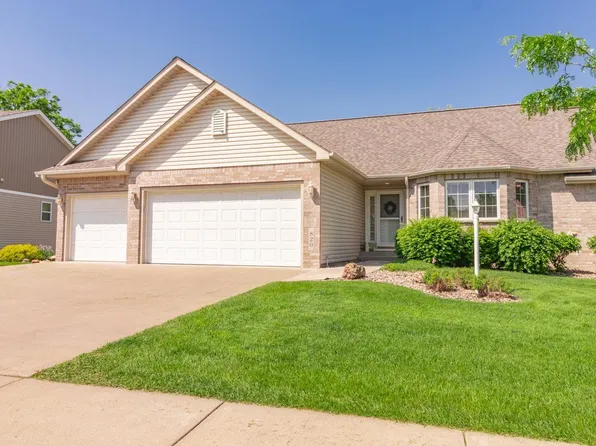 820 Aurora Cir, Red Wing, MN 55066