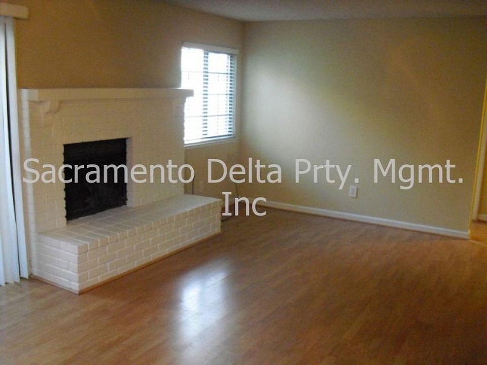 1st image of 7413 Auburn Oaks Ct APT G