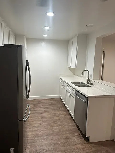 San Bonito Apts — Photo 2