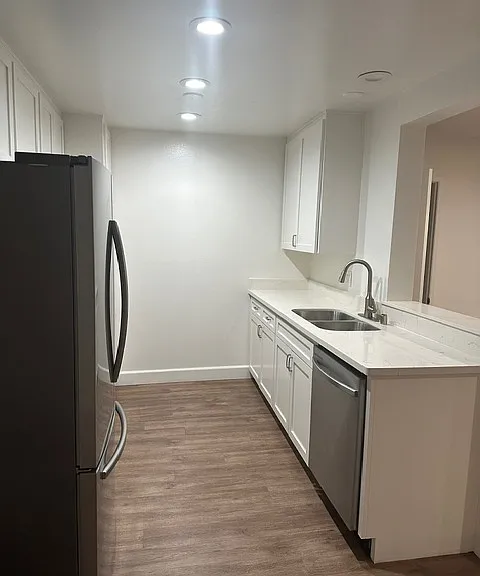 San Bonito Apts — Photo 2