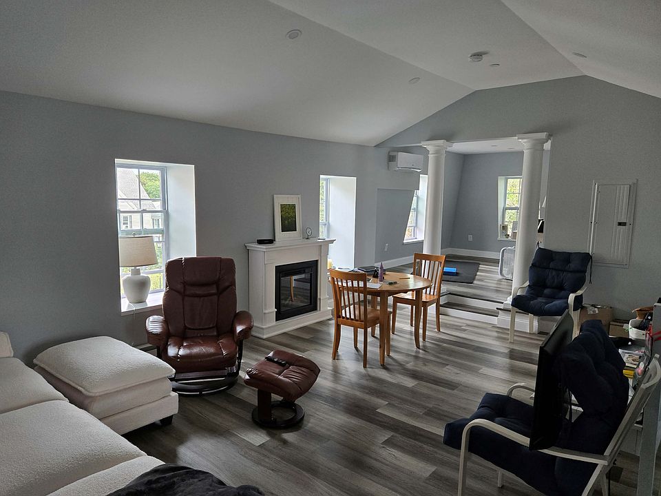 1st image of 726 Hale St APT 3