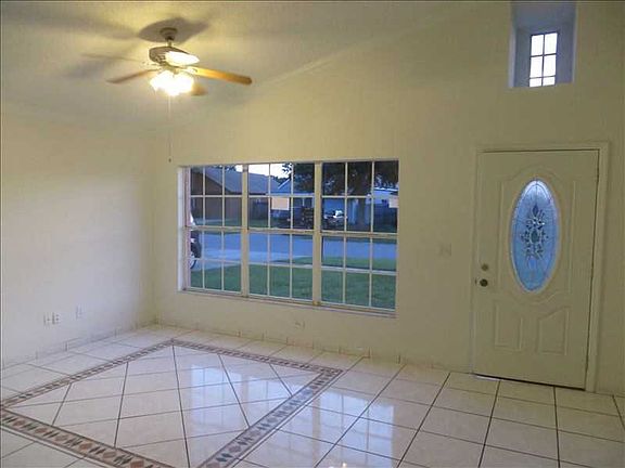 5th image of 9443 Dearmont Ave