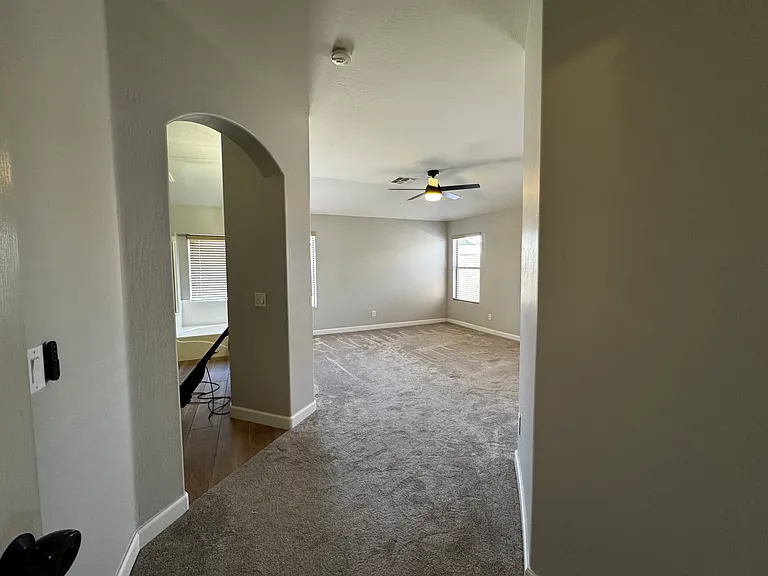 671 E Baker Dr — Photo 12