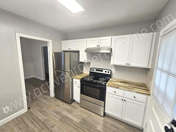 5th image of 1935 Northbrook Ave