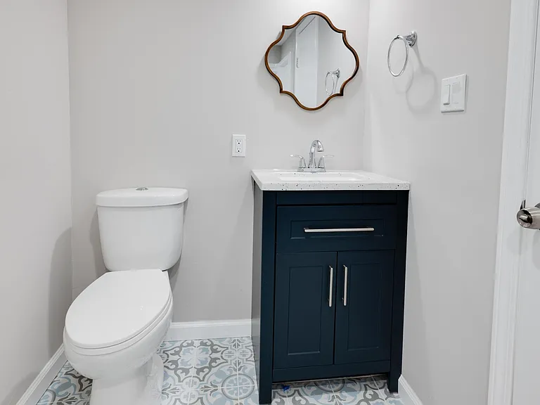 327 Royal Village Dr — Photo 44