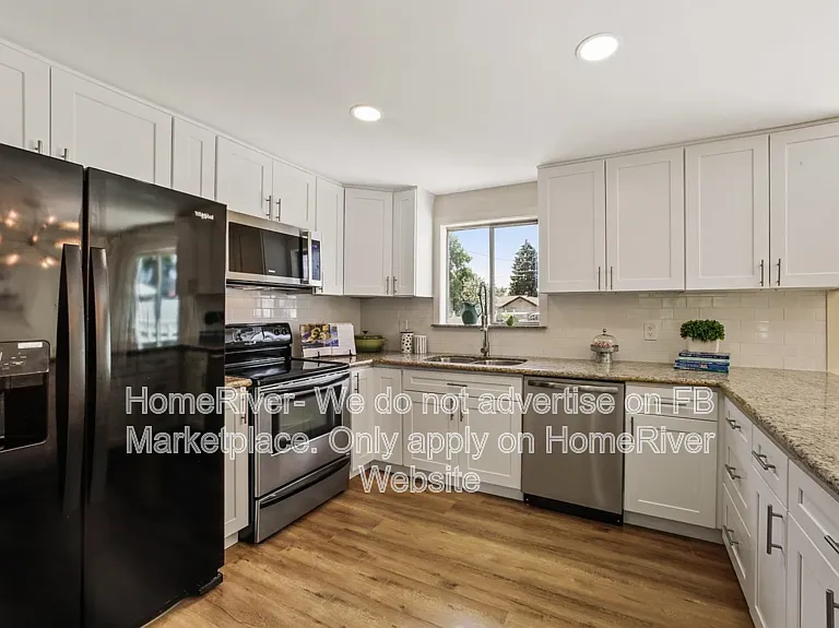 1512 E Crown Ave — Photo 4