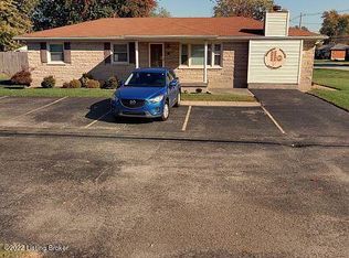 2401 Lower Hunters Trce, Louisville, KY
