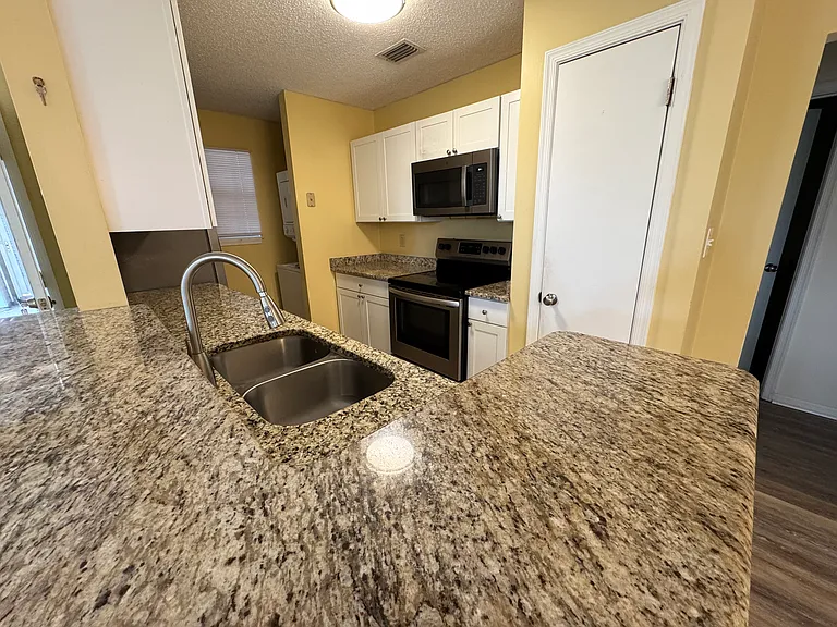 436 Lees Mill Dr — Photo 14