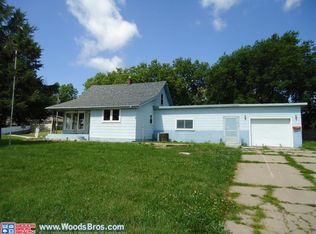 106 N 5th St, Pleasant Dale, NE 68423