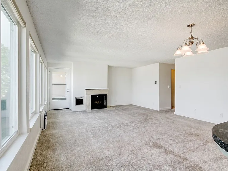 1965 12th Ave W #302 — Photo 5