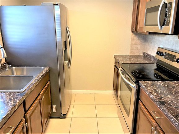 3rd image of 6080 22nd Ave N APT 5