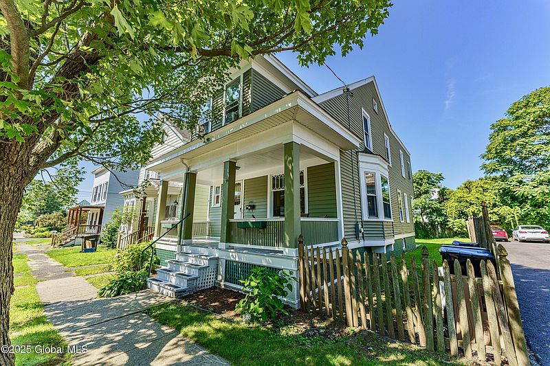 2nd image of 2161 14th Street