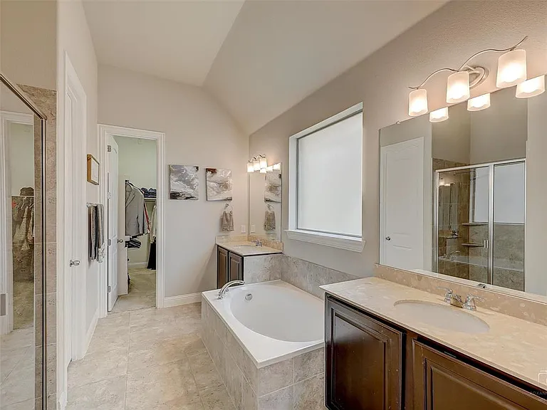 11709 Parade Dr — Photo 55