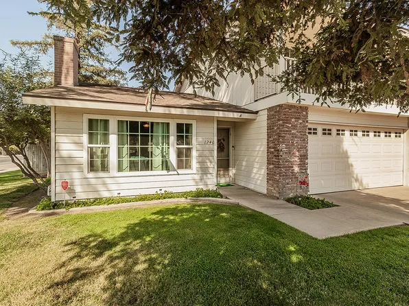 1246 W Whispering Pine Court, Visalia, CA 93277