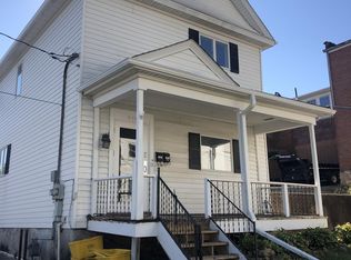 930 N Booth St #1/2, Dubuque, IA 52001