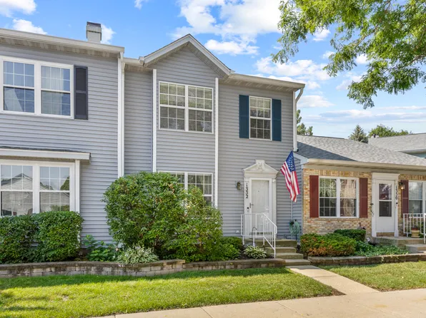 1352 Arlington Ct, Geneva, IL 60134