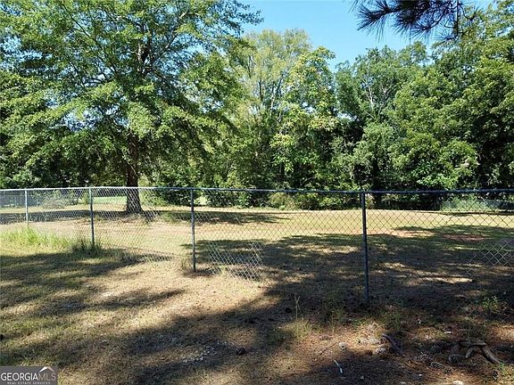 3rd image of 98 Clark Dr