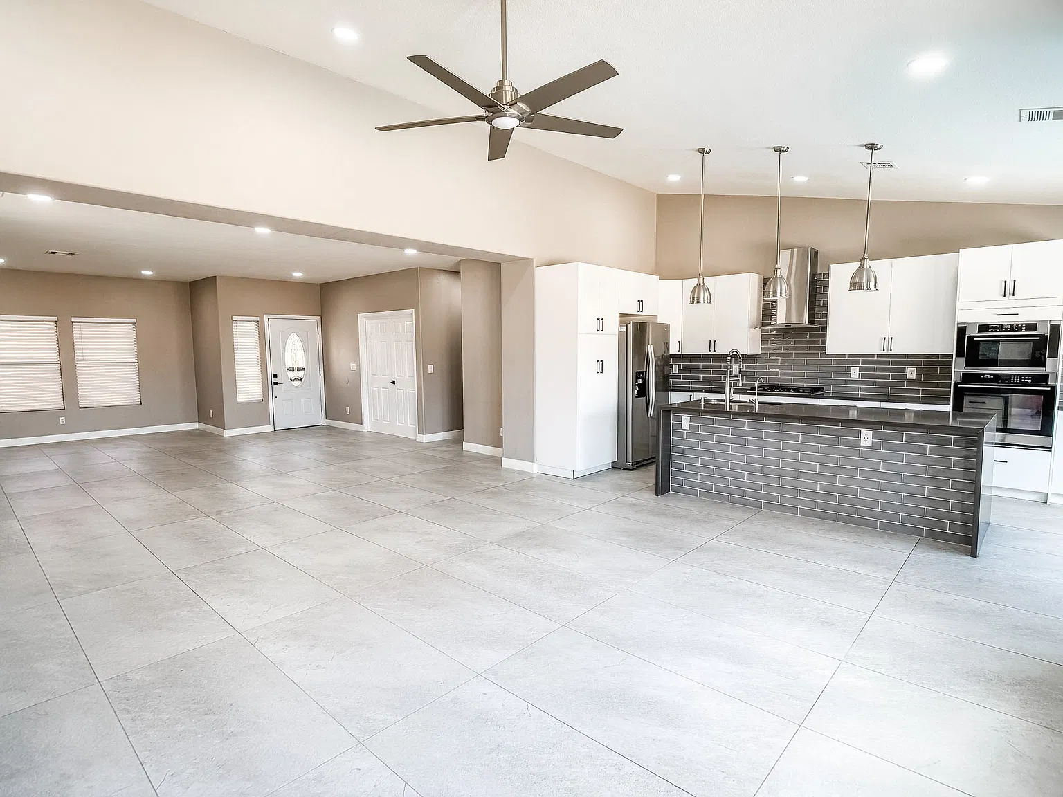 4 bed, 1959 sqft, $2,950 — Photo 4