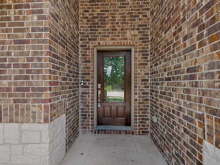 781 Lancashire Ln — Photo 40