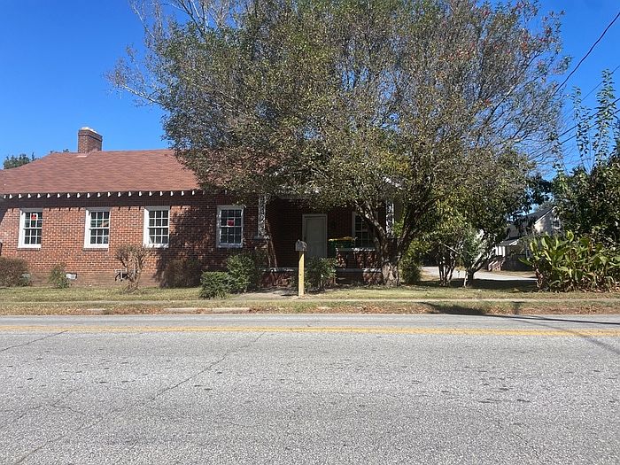 2nd image of 403 Breazeale St #403