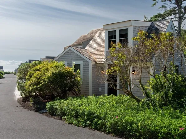 3 Hydrangea Ln #3, Mashpee, MA 02649