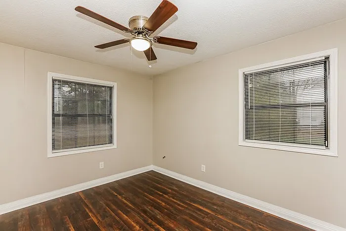 529 Wolcott Cir — Photo 7