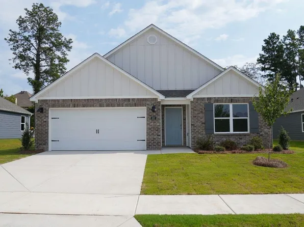 337 Oakmont Cir, Calera, AL 35040