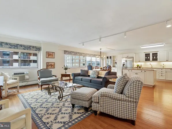 1900 John F Kennedy Blvd #1919-17, Philadelphia, PA 19103