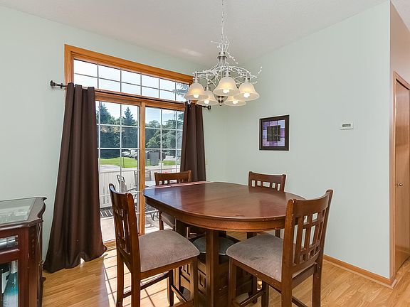 3rd image of 2802 Mallard Dr