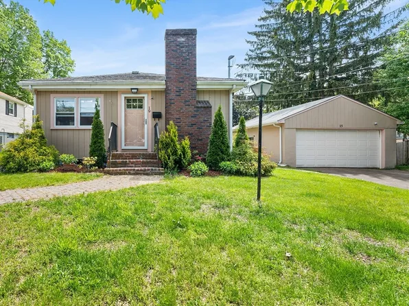 19 Sprague St, Dedham, MA 02026