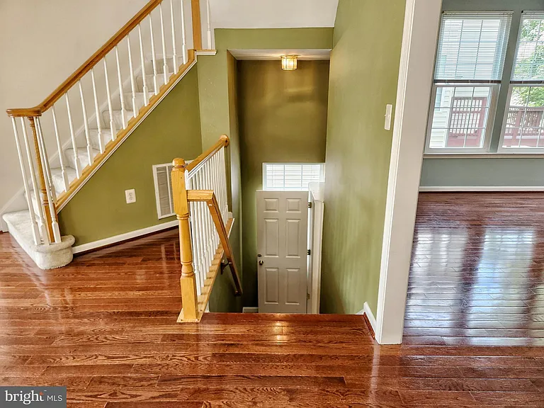 13906 Gothic Dr — Photo 39