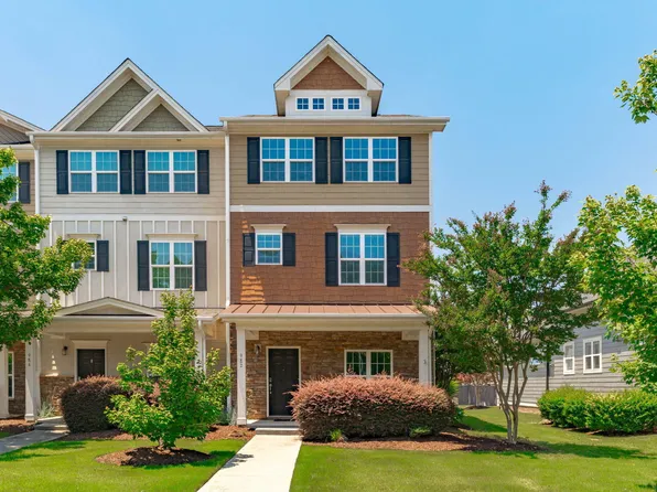 982 Tender Dr, Apex, NC 27502